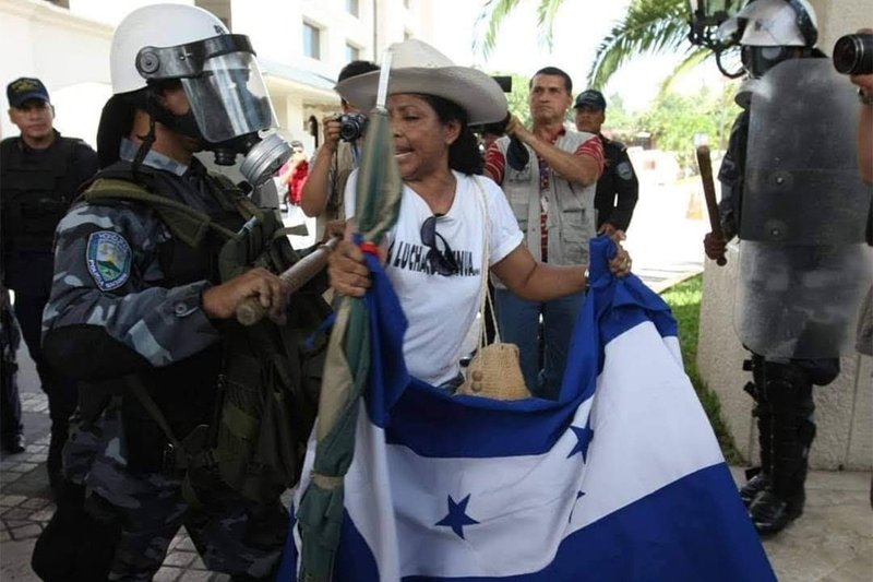 Hedme Castro denounced human rights abuses in Honduras for many years, facing constant attacks on herself, her family and the organisation she founded: Aci-Participa