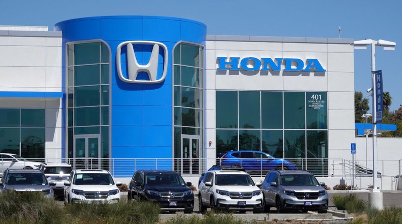 Honda car dealership in California